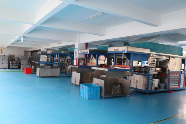 吸塑包裝(zhuang)生産車間